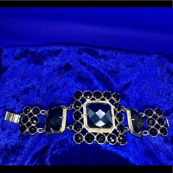 Chunky Black & Smoky Quartz Bracelet - Picture 2 of 13